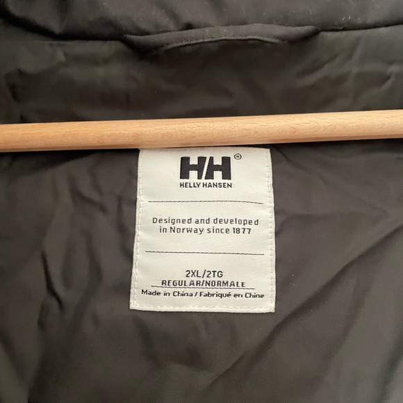 Men’s Helly Hansen outdoor jacket - Picture 4 of 6